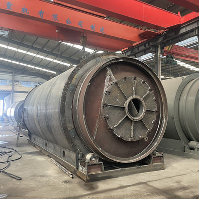 15.5kw Тип Маломасштабные отходы шины Пластиковая каучуковая пиролизная установка для производства топлива